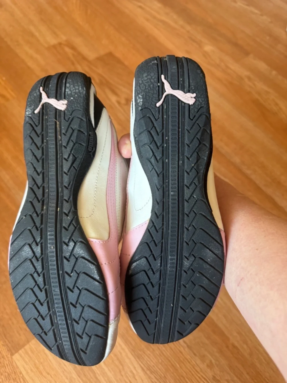 White & Pink Classic Puma Women's sneakers